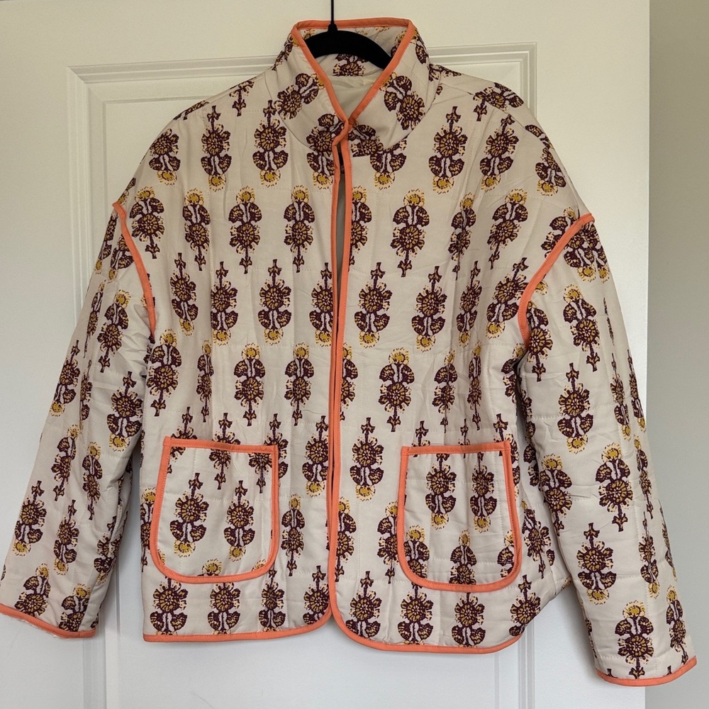 Patterned quilted jacket - image 1